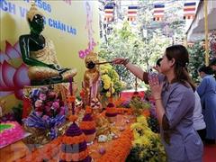 Chùa Phật Tích Vientiane (Lào) tổ chức Đại lễ Phật đản Phật lịch 2566