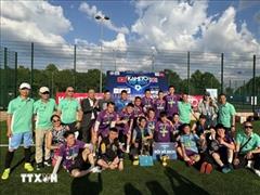 Giải bóng đá cộng đồng lớn nhất của người Việt tại Anh mừng sinh nhật Bác